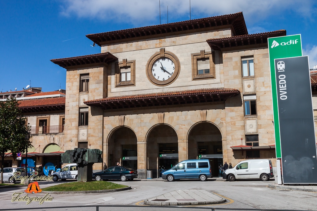 como llegar a oviedo en tren